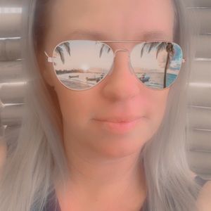 Meet your Posher, Stacey